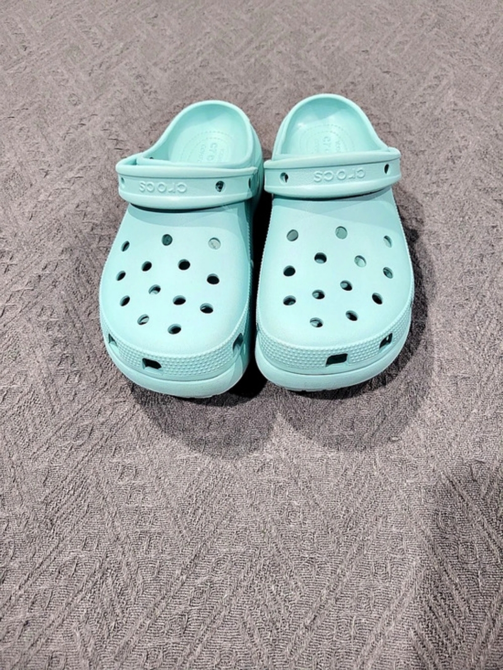 Crocs Classic Clog Clogs in Green Size 10 Like New